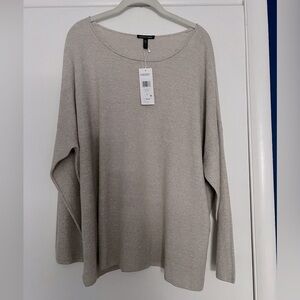 Eileen Fisher light tan linen top.